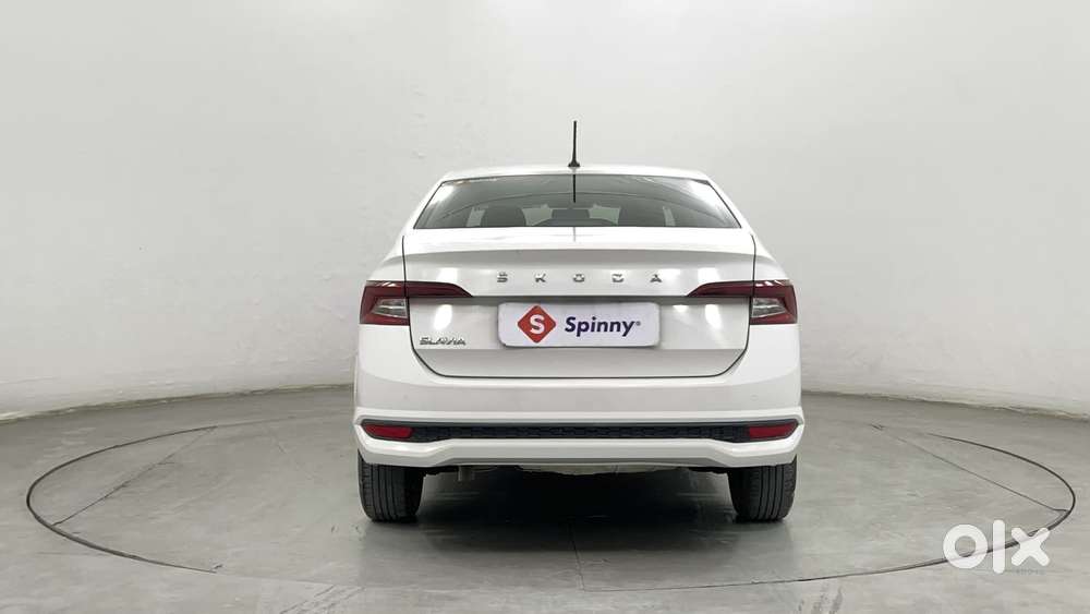 Skoda Slavia Active 1.0l Tsi Mt, 2022, Petrol