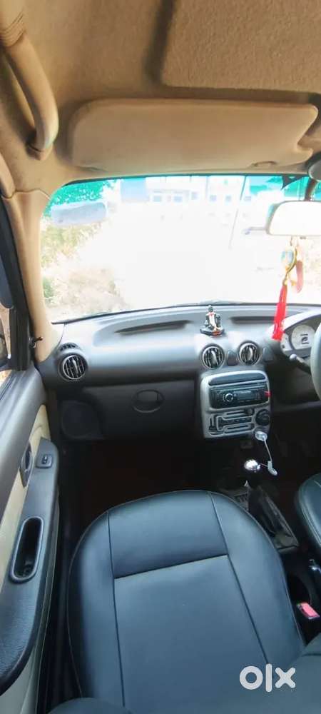 1. Alloy Wheels Installed 2. Recently Battery Installed. 3. Cng 32 Km
