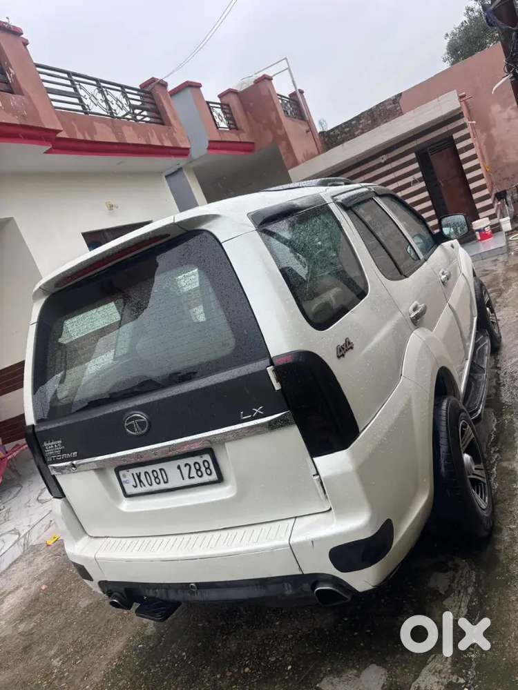 Tata Safari Storme 2014 Diesel Car