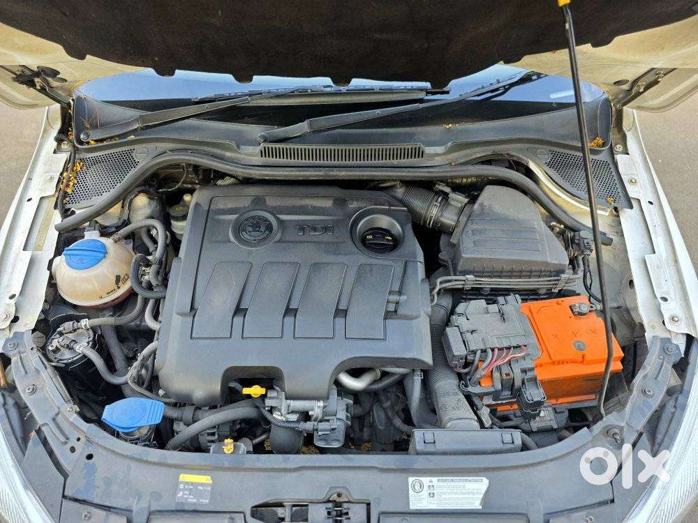 Skoda Rapid 1.5 Tdi At Ambition Plus, 2015, Diesel