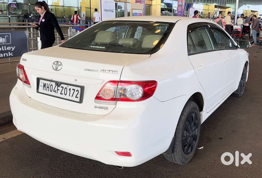 Toyota Corolla Altis 2012