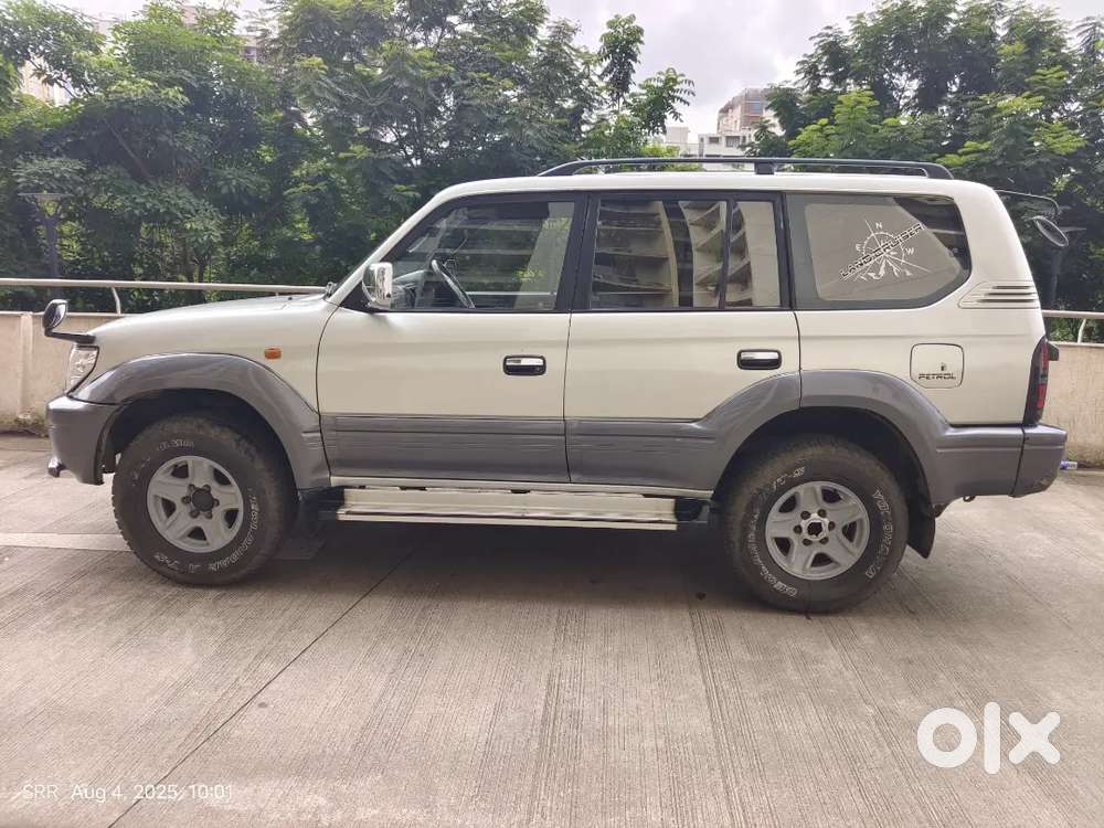 Toyota Land Cruiser Prado 2000 Petrol 85000 Km Driven