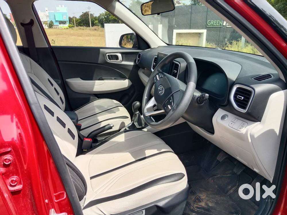 Hyundai Venue 1.2 S (o), 2025, Petrol
