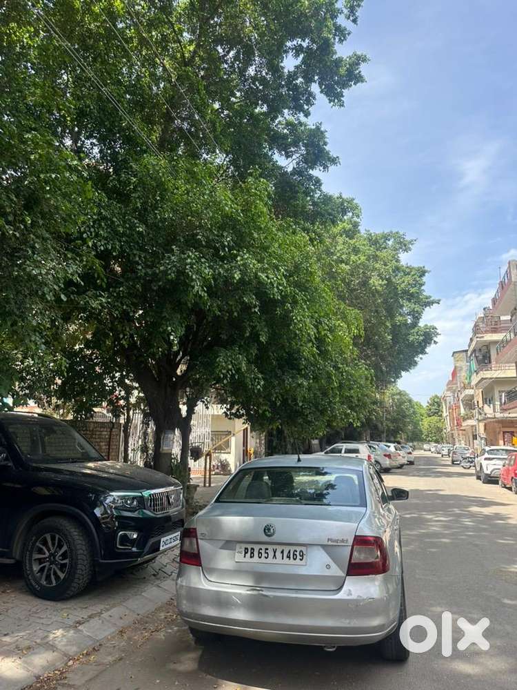 Skoda Rapid 2013 Diesel 85000 Km Driven