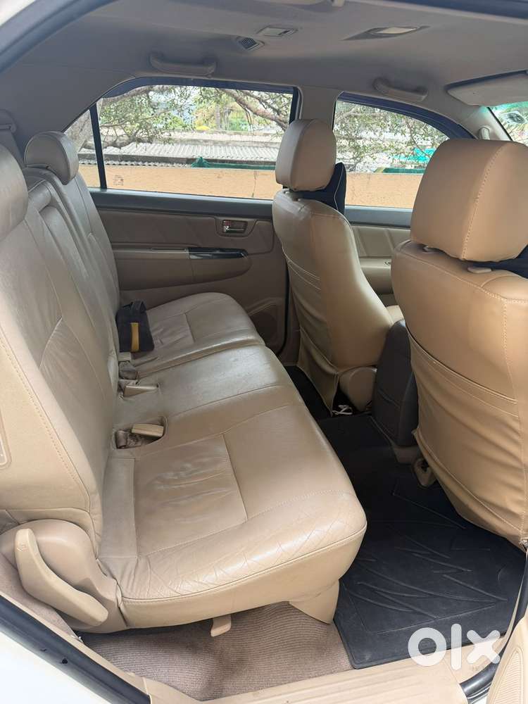 Toyota Fortuner Diesel 2012