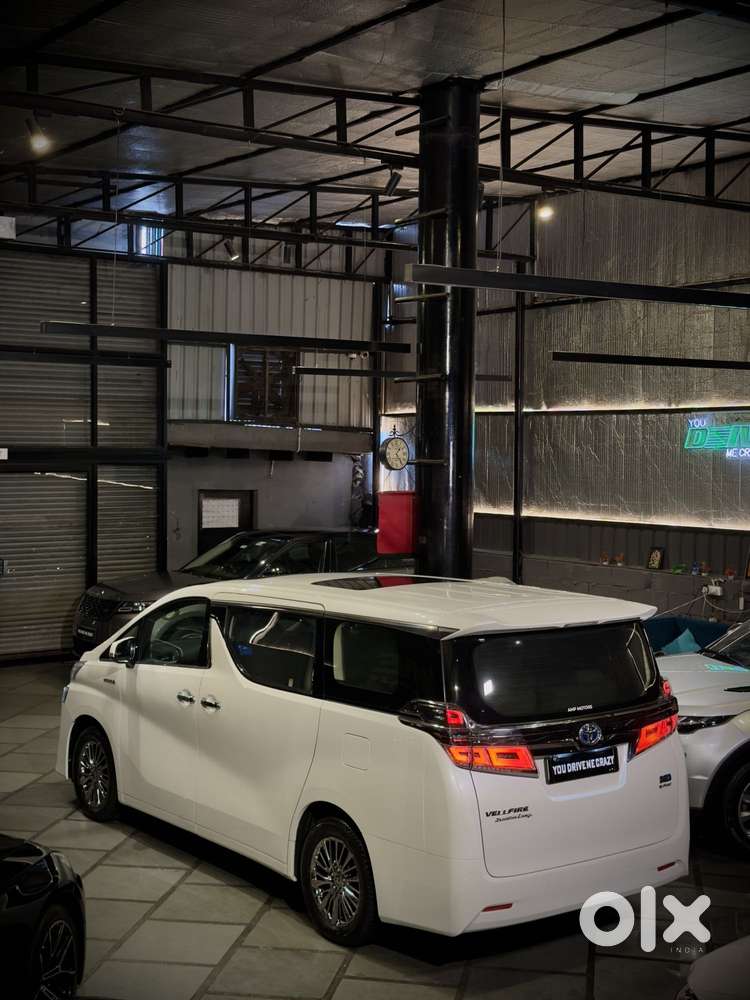 Toyota Vellfire Vip – Executive Lounge, 2022, Petrol