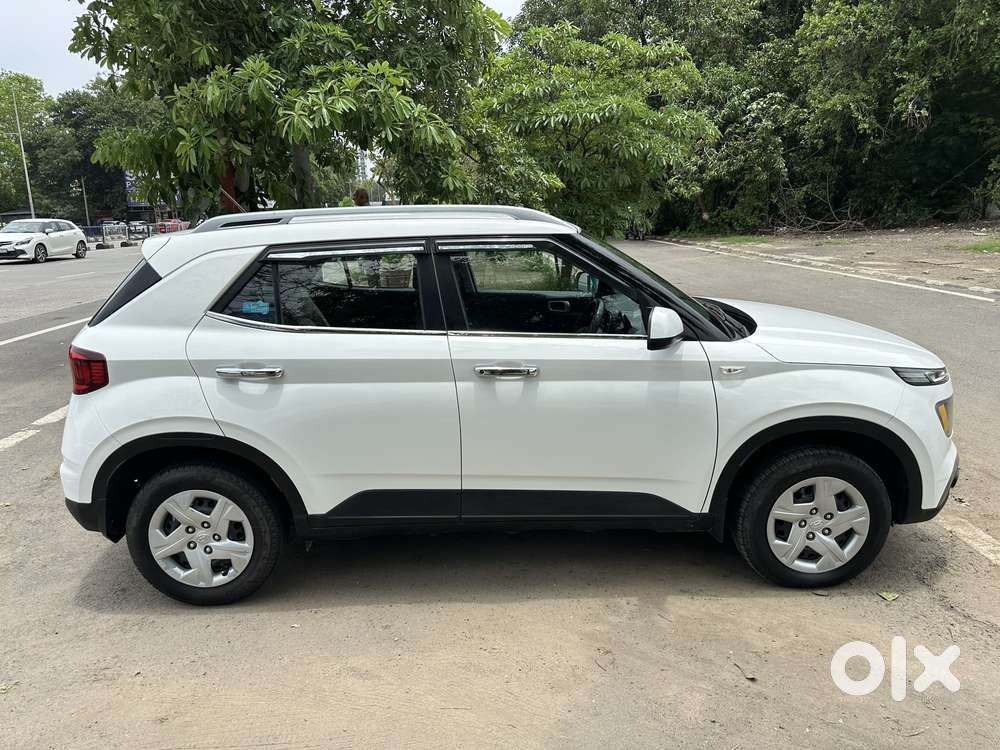 Hyundai Venue 1.2 S Plus, 2021, Petrol