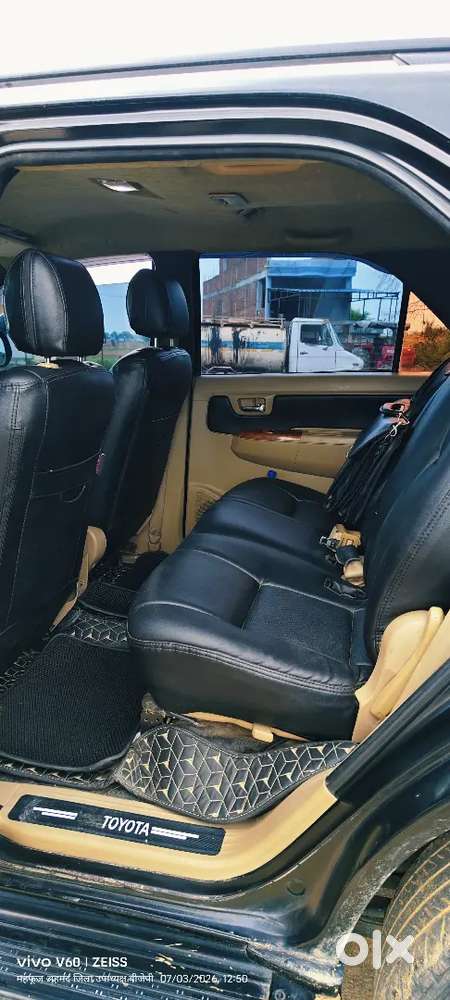 Toyota Fortuner  2010 Diesel 170000 Km Driven