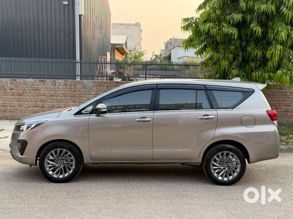Toyota Innova Crysta [2020-ongoing] 2.4 Gx At 7 Str, 2020, Diesel