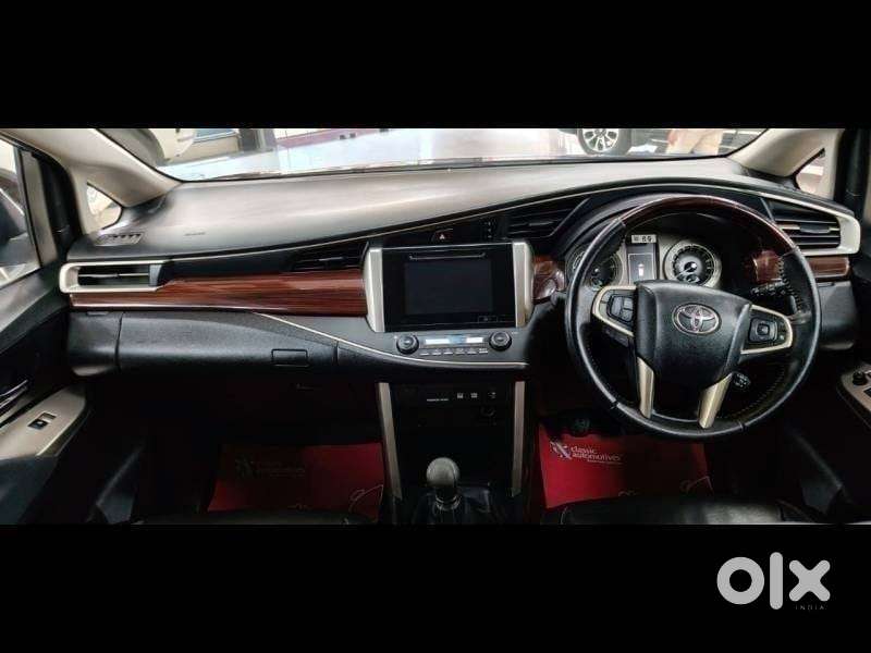 Toyota Innova Crysta [ ] 2.4 Zx At 7 Str, 2016, Diesel