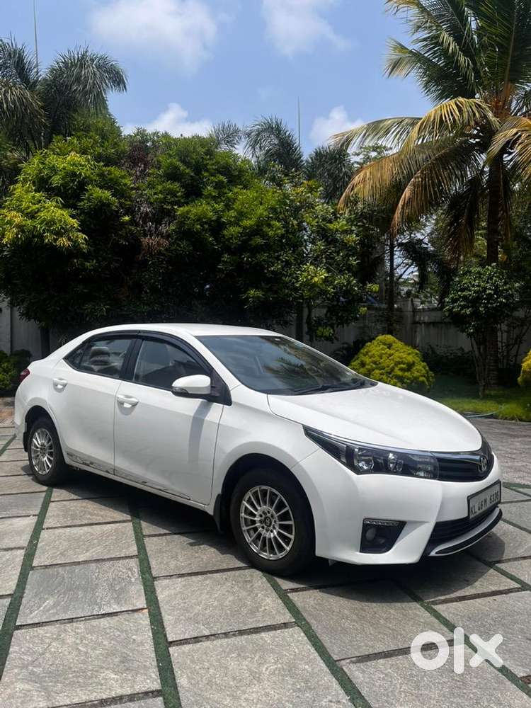 Toyota Corolla Altis 2015 Diesel Well Maintained
