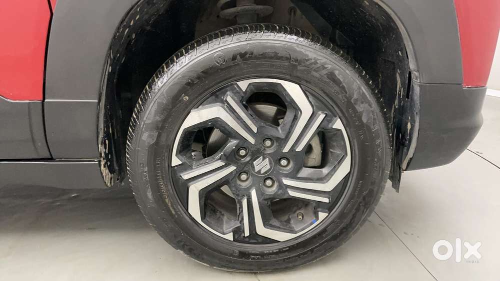 Maruti Suzuki Vitara Brezza 1.5 Zxi Plus At Dual Tone, 2022, Petrol