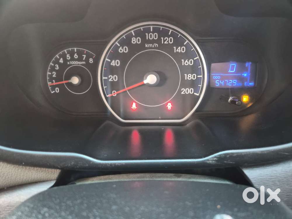 Hyundai I10 Sportz At, 2013, Petrol