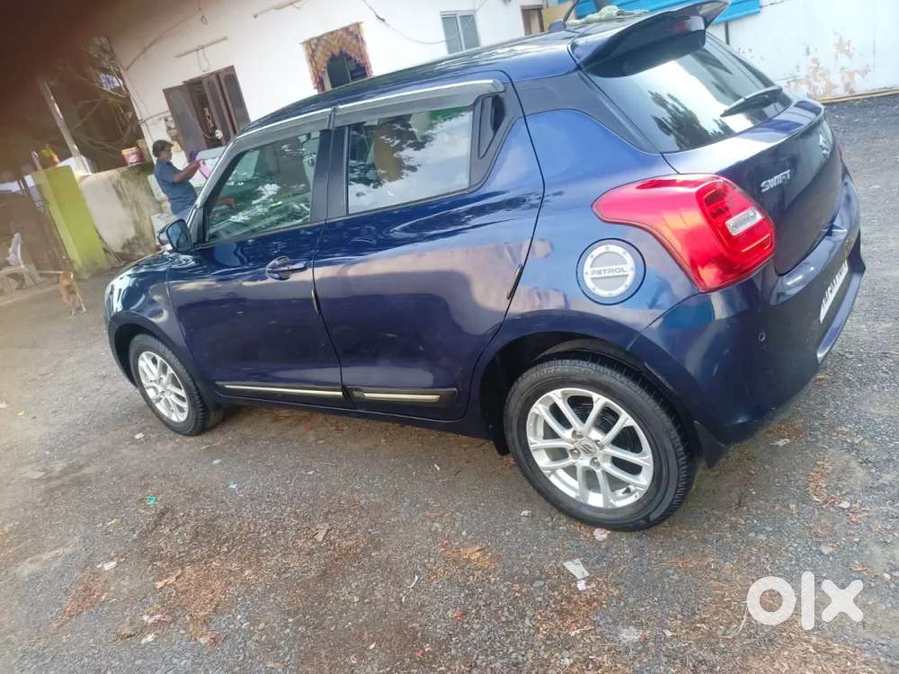Maruti Suzuki Swift 1.3 Zxi, 2022, Petrol