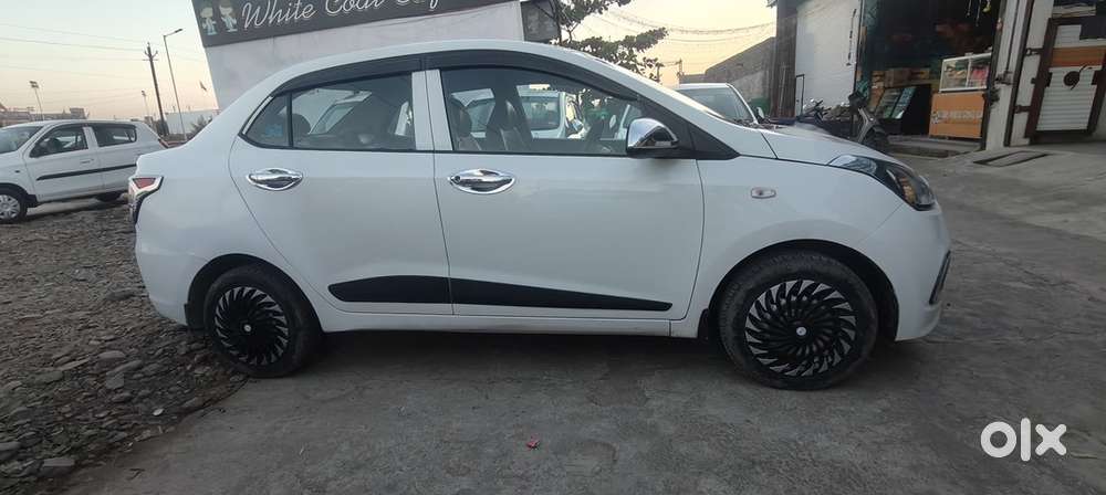 Hyundai Xcent Diesel Car 2018