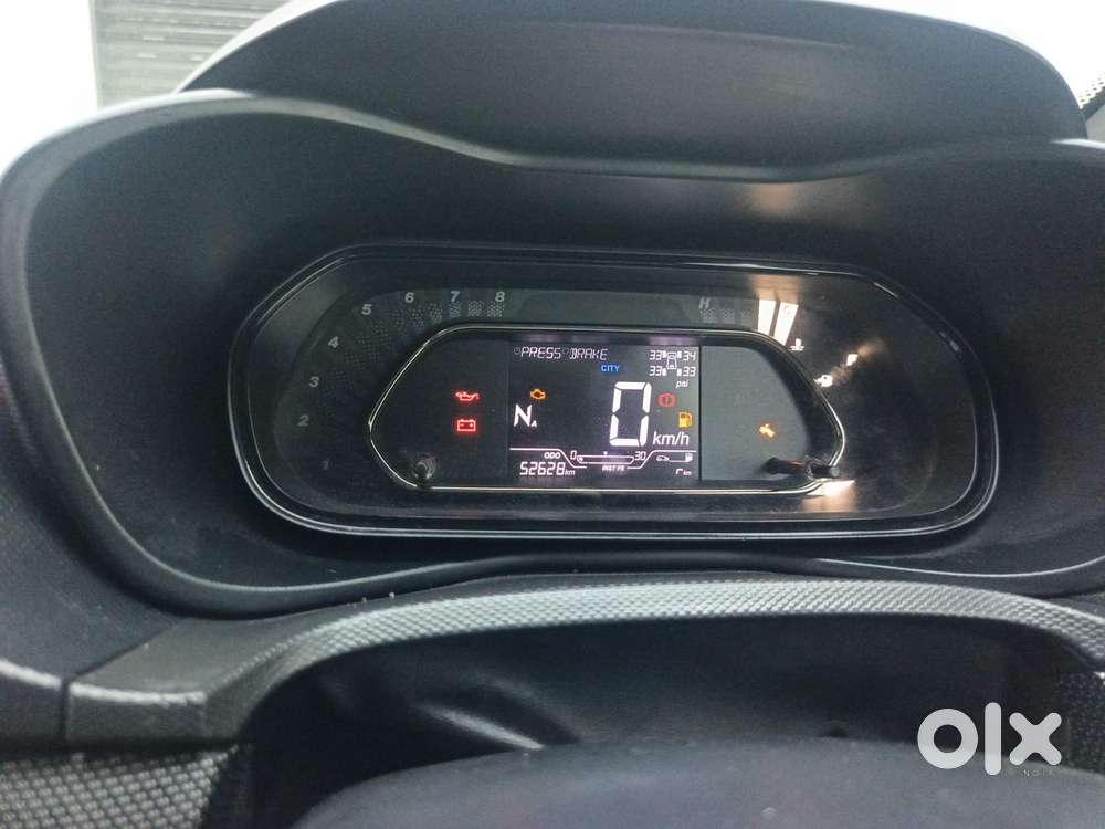 Tata Nexon 1.5 Revotorq Xza Plus Luxs Red Dark Edition Amt, 2023, Di..