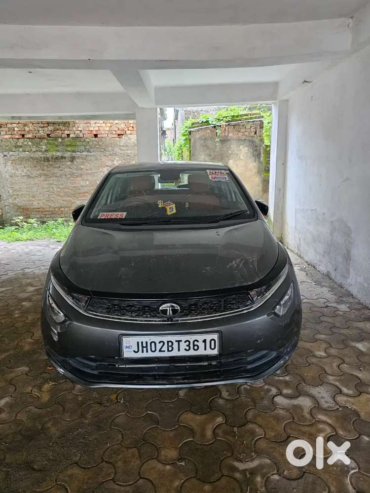 Tata Altroz 1.2 Xz Petrol Manual 2025