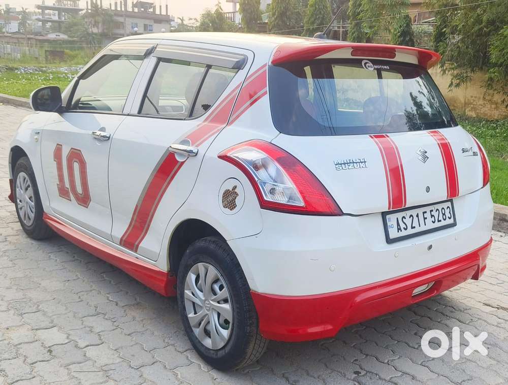 Maruti Suzuki Swift Vxi + Manual, 2017, Petrol