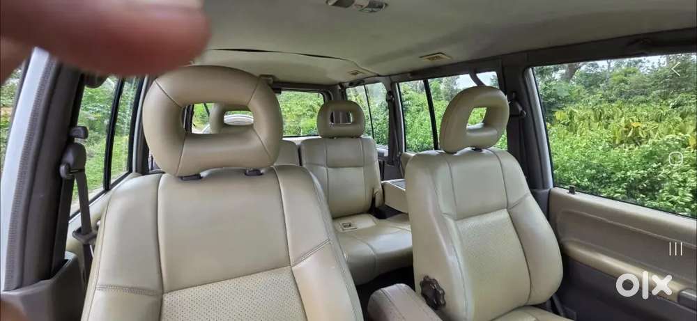 Mitsubishi Pajero 2012 Diesel 111000 Km Driven