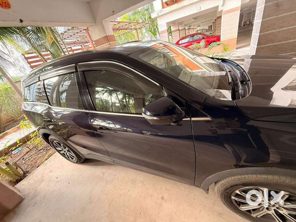 Mahindra Xuv700 2023 Diesel 19583 Km Driven