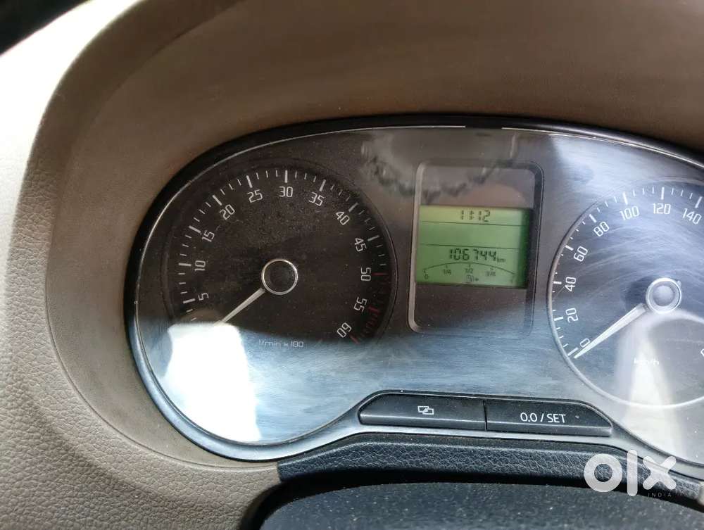 Skoda Rapid Elegance 2013