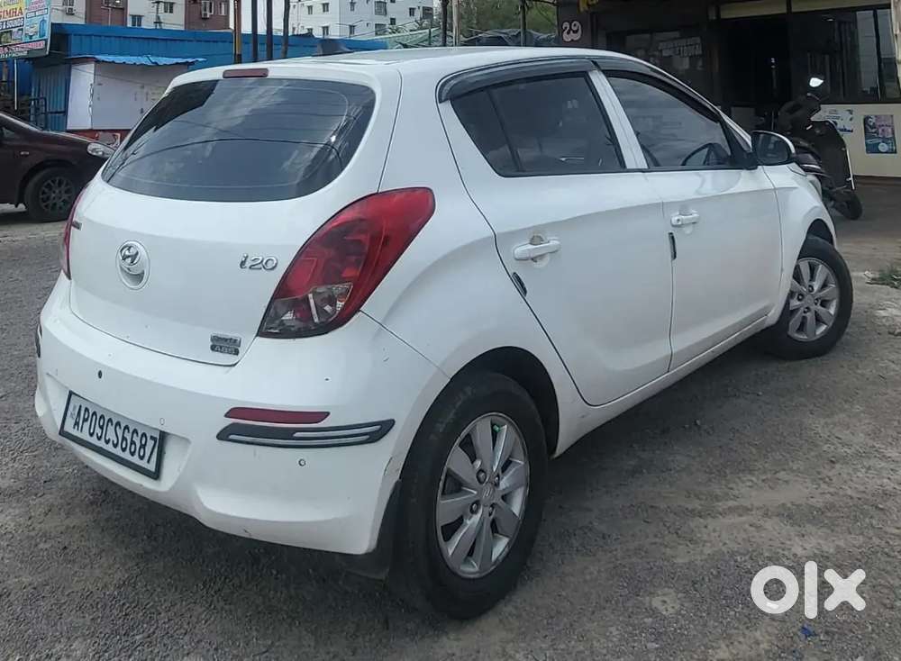 Hyundai I20 Petrol Manual 2013