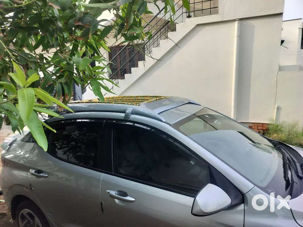 Hyundai Aura 2025 Yellow/t Board For Sale
