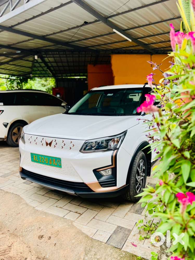 Mahindra Xuv400 2025 El Fast Charger