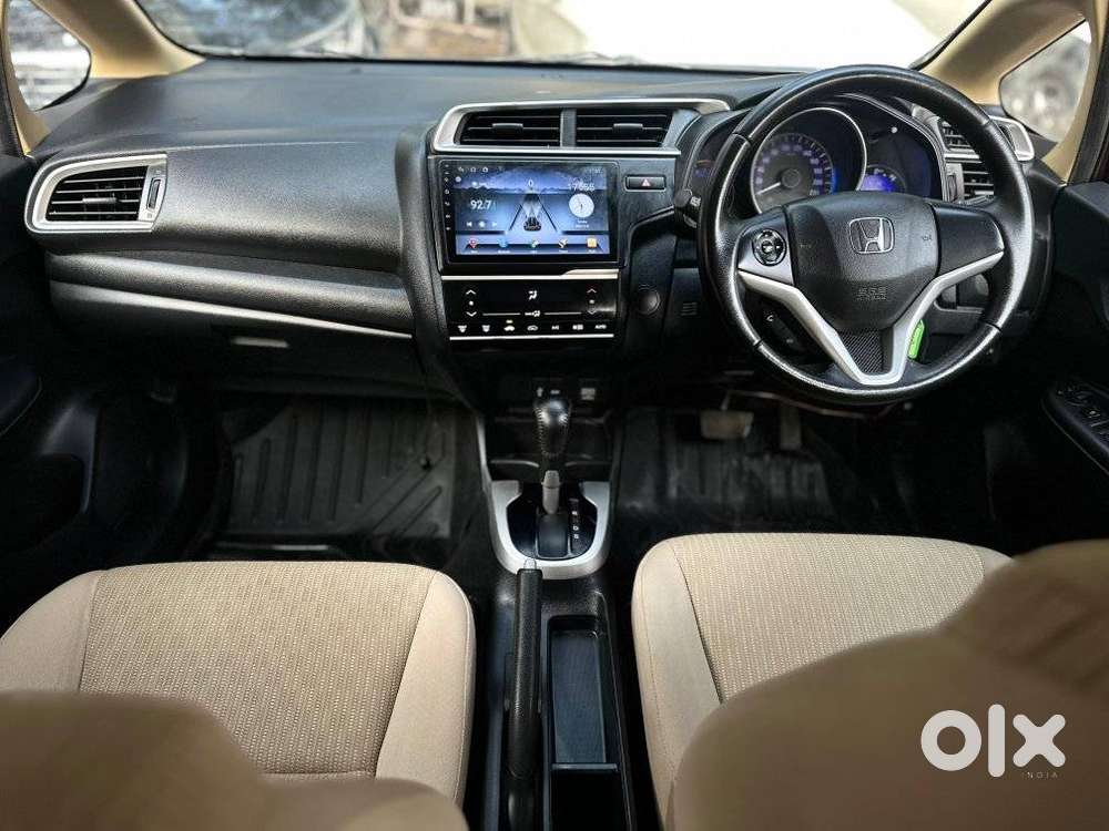 Honda Jazz V Automatic, 2016, Petrol