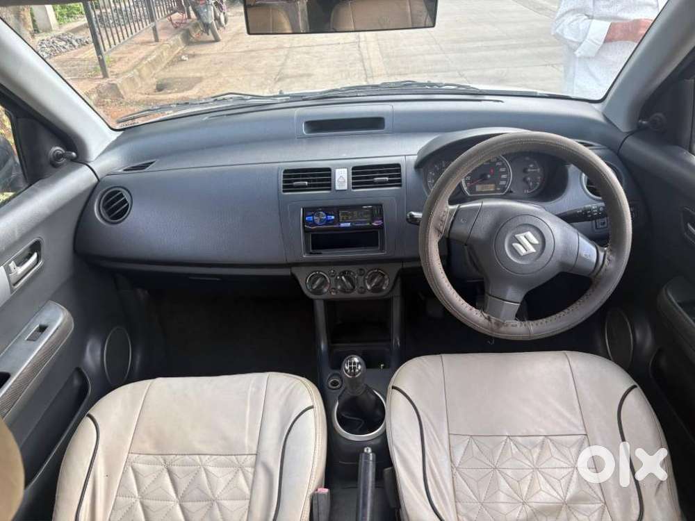 Maruti Suzuki Swift Vxi + Manual, 2007, Petrol