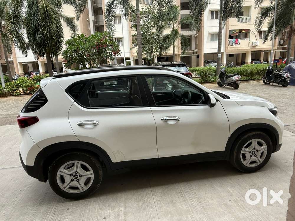 Kia Sonet 2023 Diesel Well Maintained And Its A Push Start Button Car