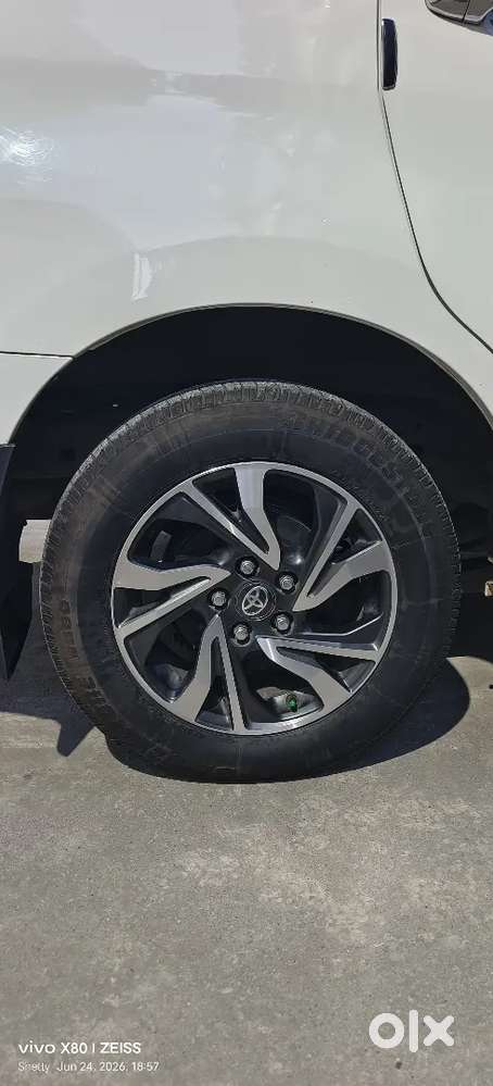 Toyota Innova Crysta 2022 Diesel 205000 Km Driven,