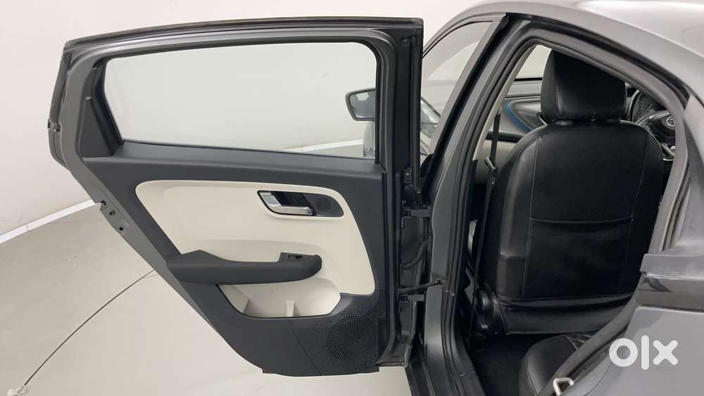 Tata Altroz 1.5 Xz Plus Diesel, 2022, Diesel