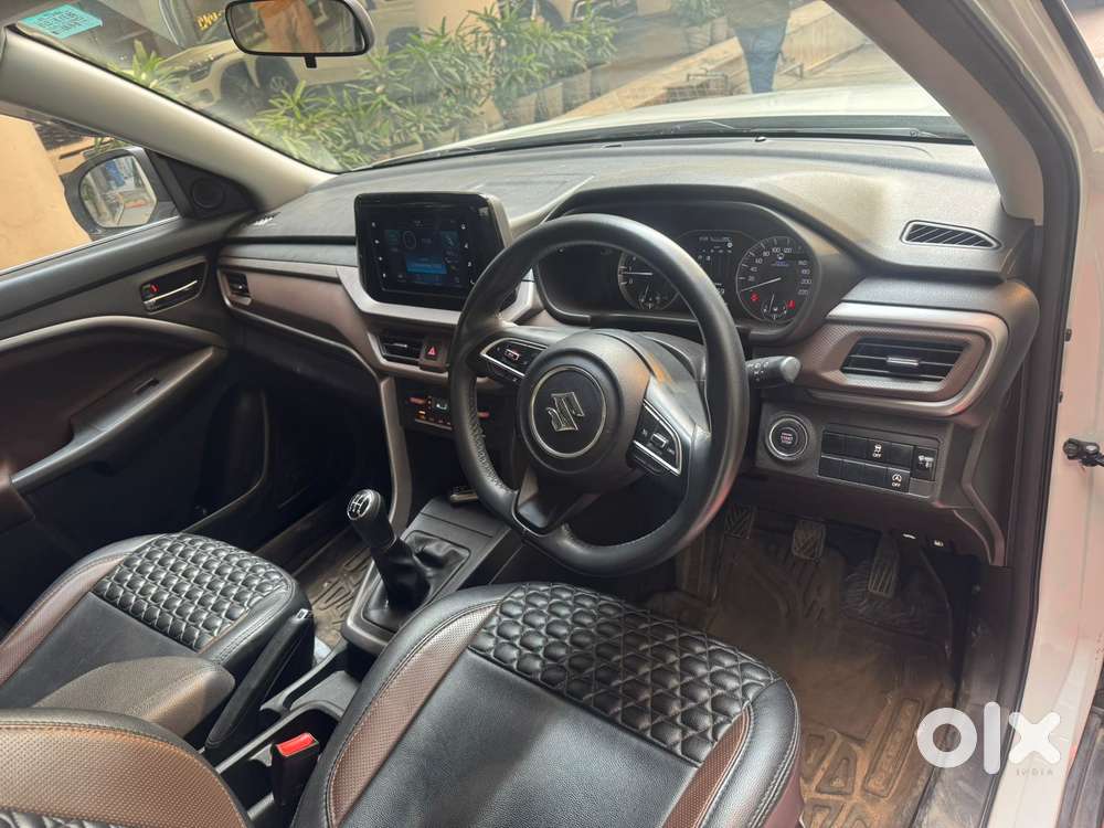 Maruti Suzuki Brezza 1.5 Zxi Smart Hybrid, 2023, Petrol