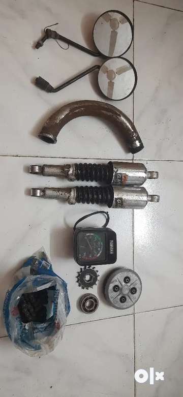 Yamaha rx100 store spare parts olx