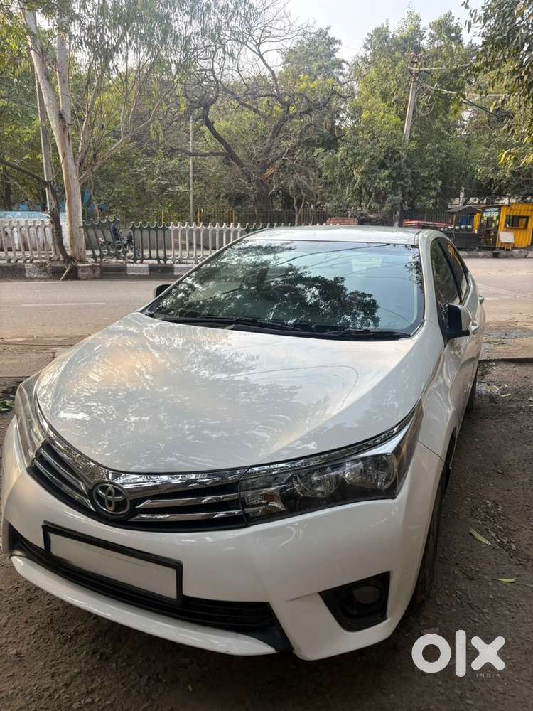 Toyota Corolla Altis 2015