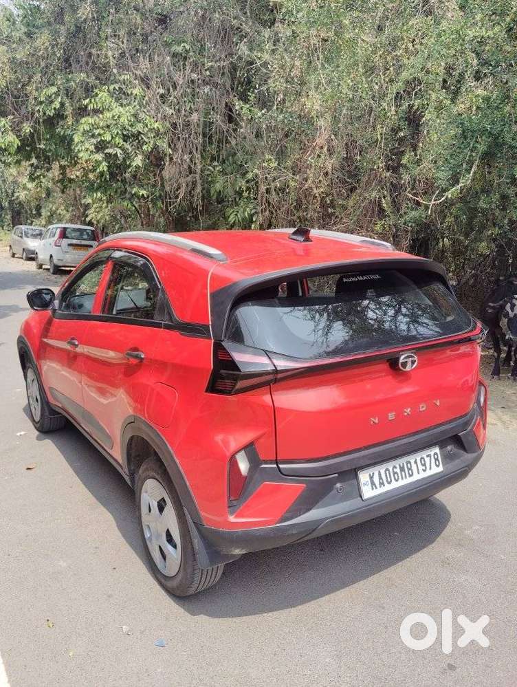 Tata Nexon Smart 1.2 Revotron Petrol 5 Mt, 2023, Petrol