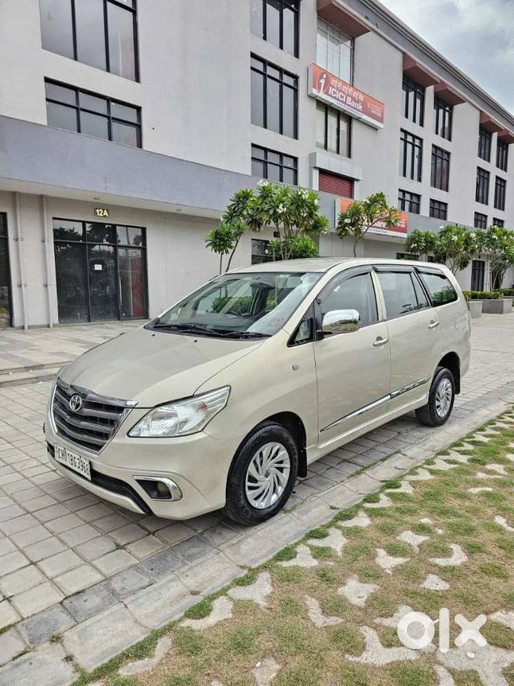 Toyota Innova 2.5 G (diesel) 8 Seater, 2016, Diesel