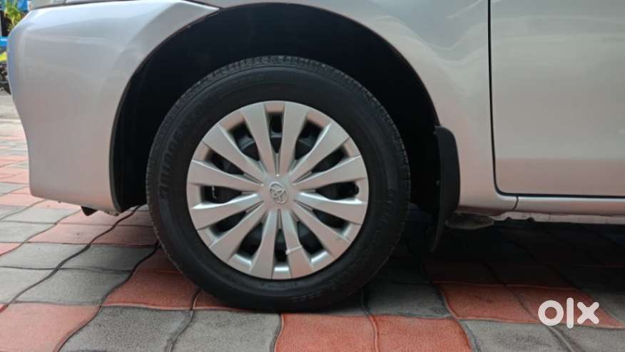 Toyota Etios Liva G, 2012, Petrol