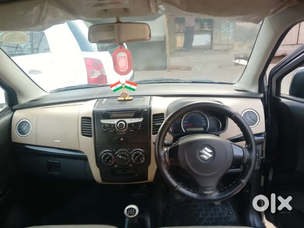 Koi Kami Nahi Hai Gari Me