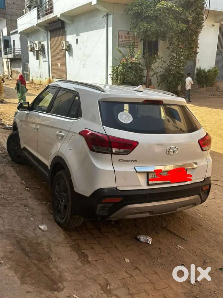 Hyundai Creta E+