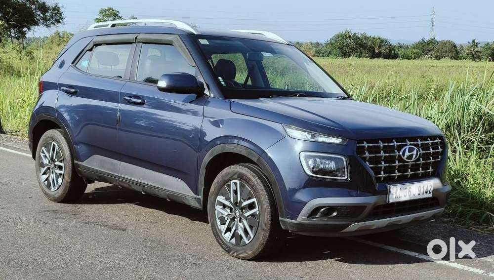Hyundai Venue Sx (o) Mt 1.5 Diesel, 2022, Diesel