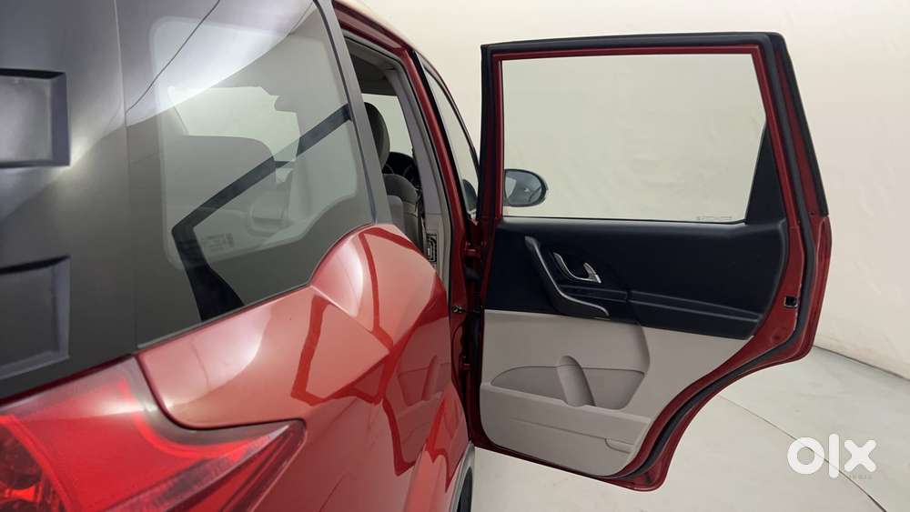 Mahindra Xuv500 W6 At, 2016, Diesel