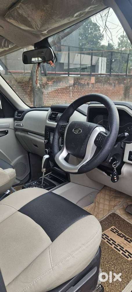 Mahindra Scorpio S10 At 2wd, 2017