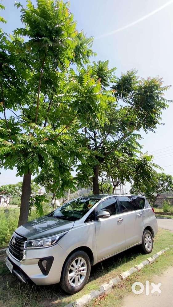 Toyota Innova Crysta 2017 Diesel Well Maintained