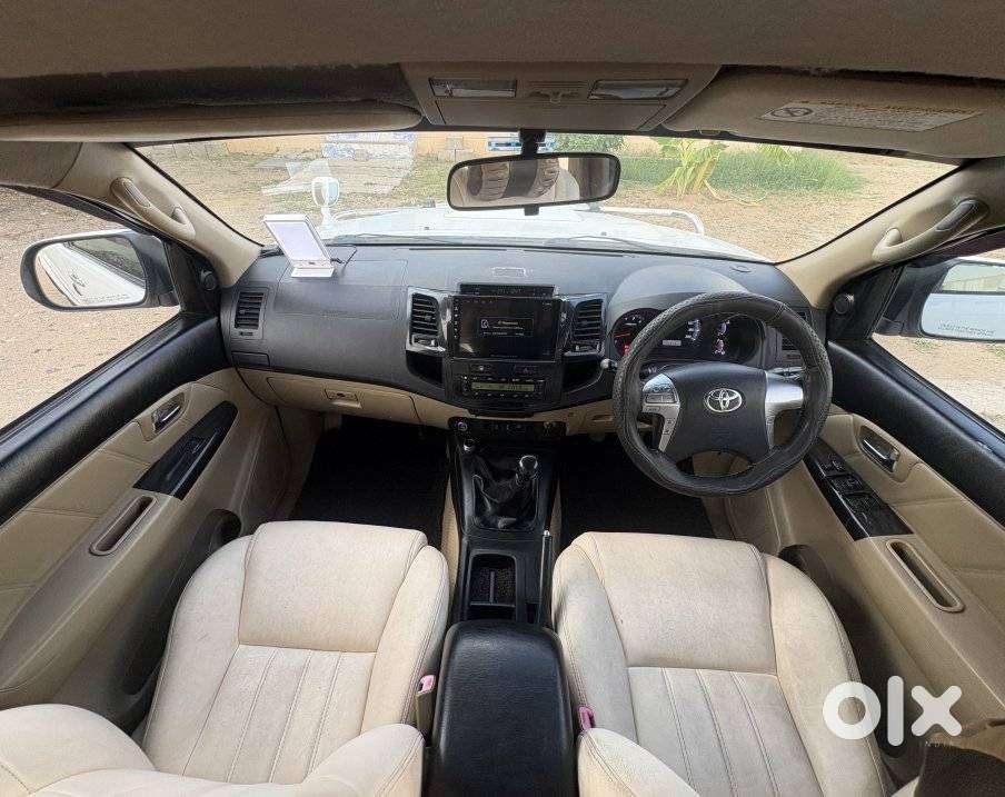 Toyota Fortuner 2011-2016 4x2 Manual, 2014, Diesel