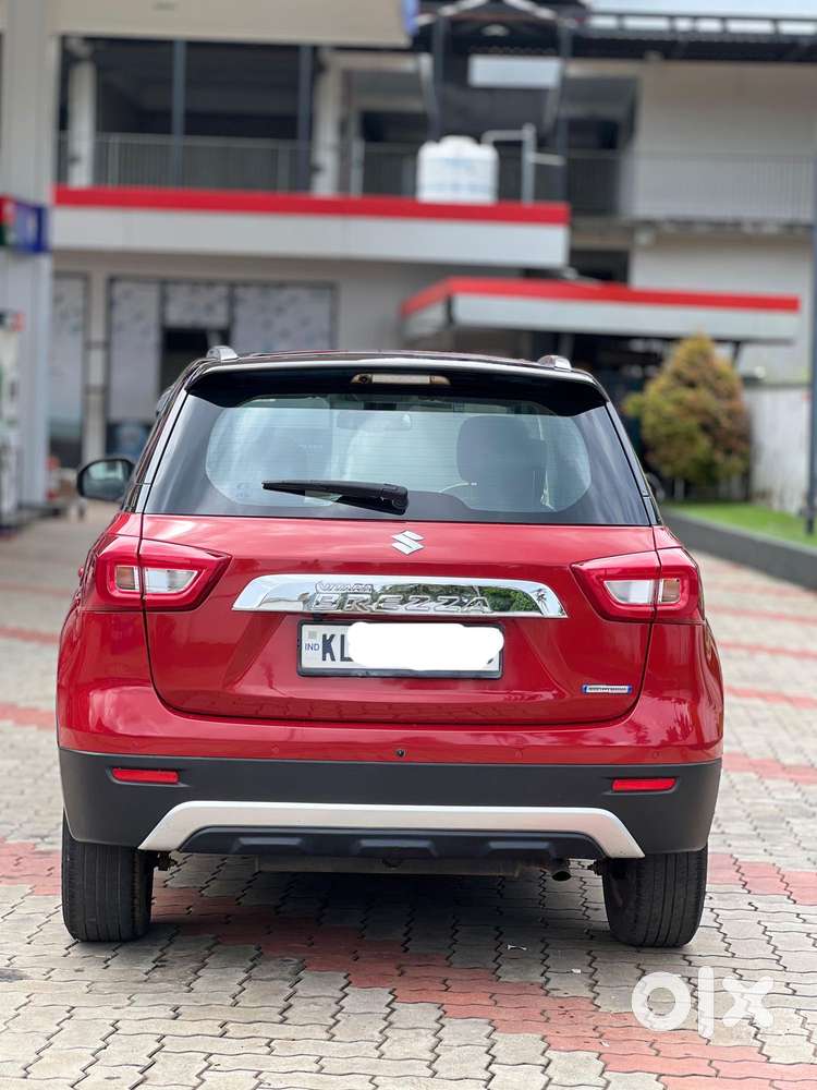 Maruti Suzuki Brezza 1.5 Zxi Plus Smart Hybrid Dual Tone, 2020, Petr..