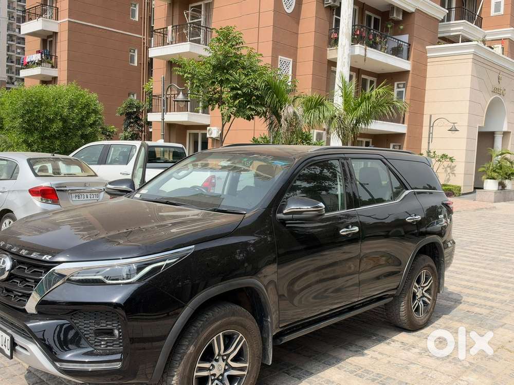 Toyota Fortuner Petrol Automatic 2026