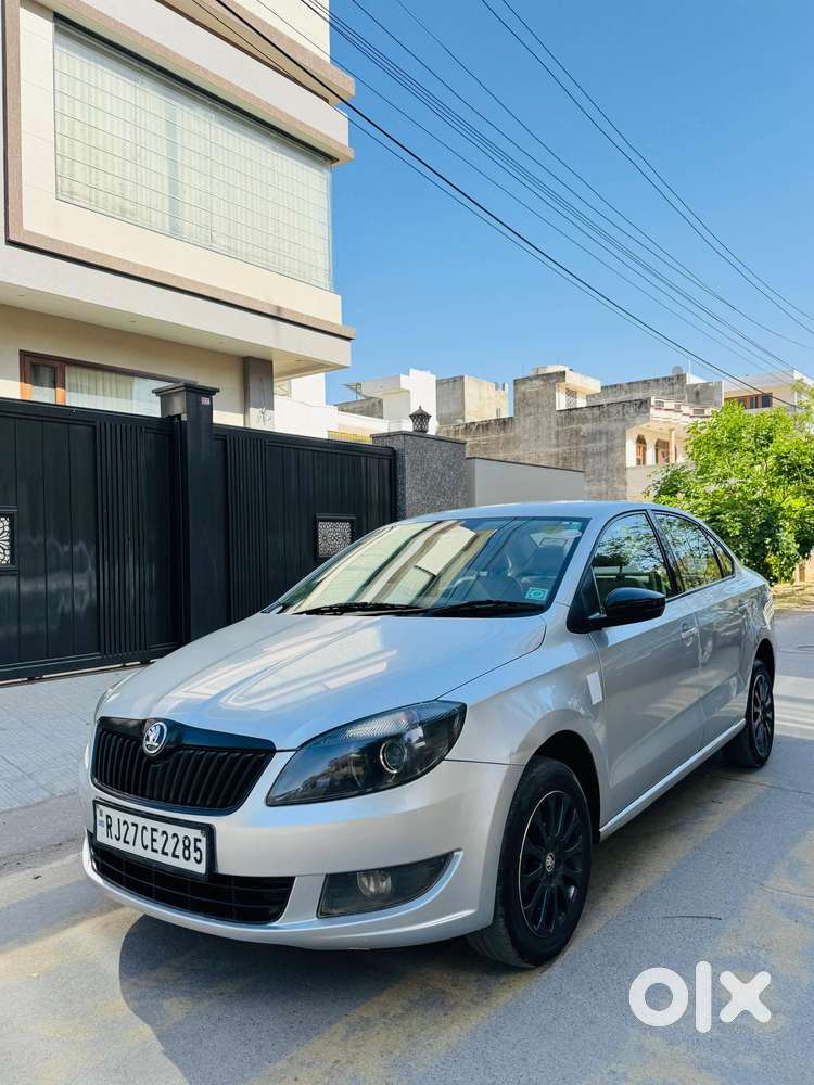 Skoda Rapid 1.6 Ambition Plus Tdi At, 2016, Petrol