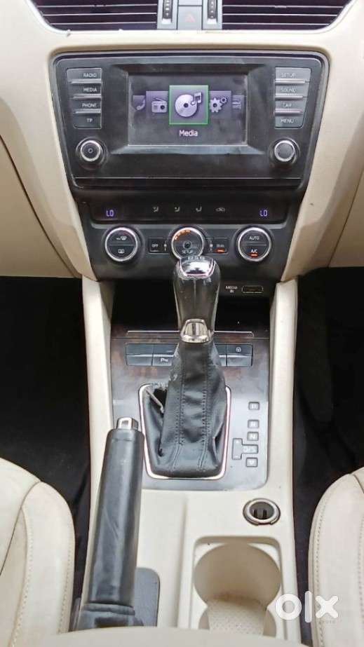 Skoda Octavia Elegance 2.0 Tdi At, 2014, Diesel